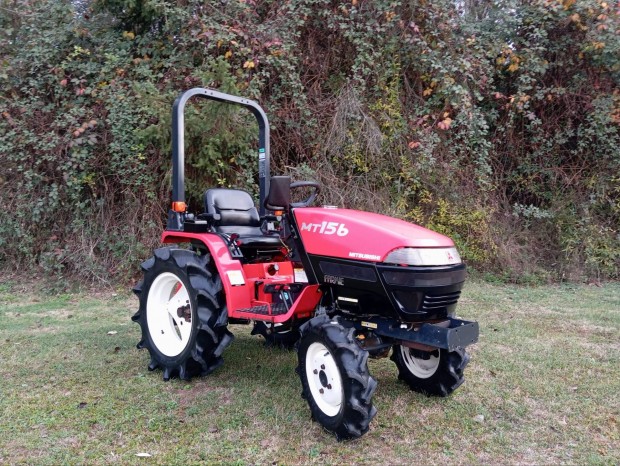 Kistraktor 44 Mitsubishi MT156