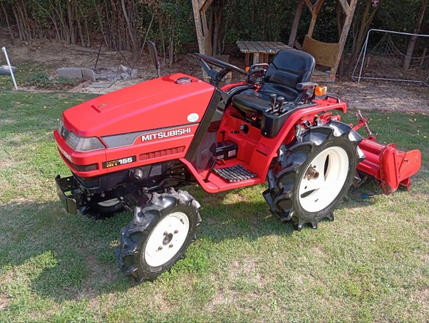 Kistraktor Japn 44 Mitsubishi MT155