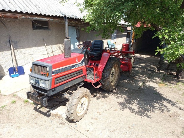 Kistraktor Yanmar FX 20 eladó