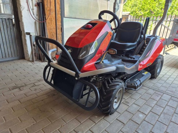 Kistraktor gy�ri gallyt�r� �s v�d�r�cs, magasgaz tol� Seco Goliath