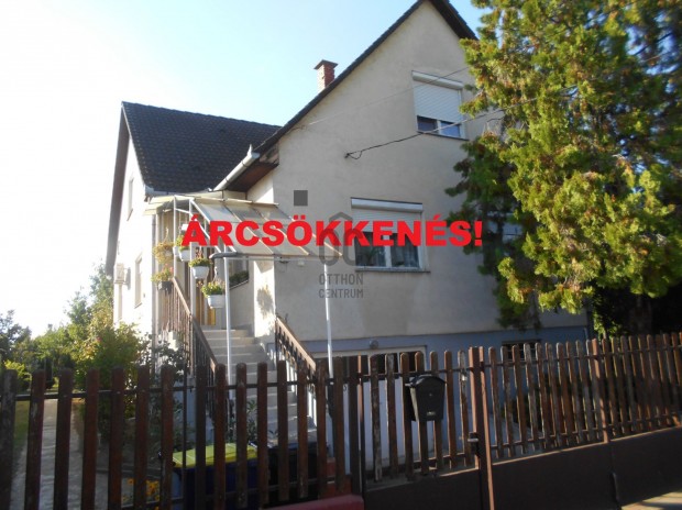 Kisv�rda csal�di h�z