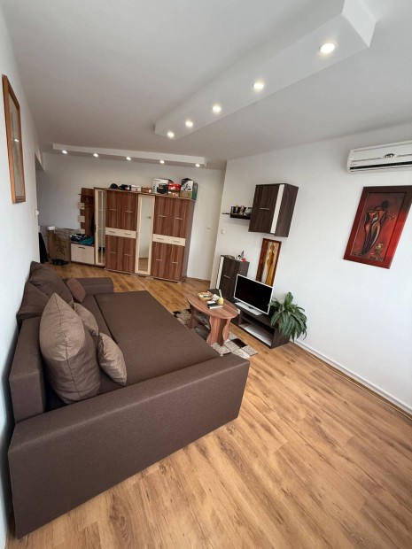 Kisv�rd�n elad� 1. emeleti lak�s