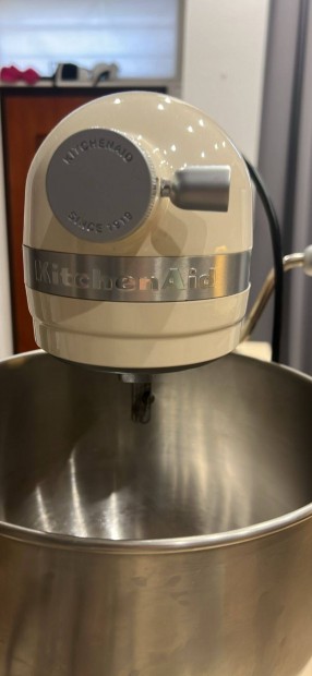 Kitchenaid Mixer 6.6 Artisan