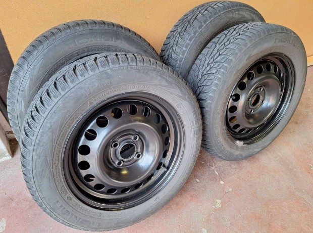 Kitn llapotban lv 4db tli gumi felnire szerelten elad