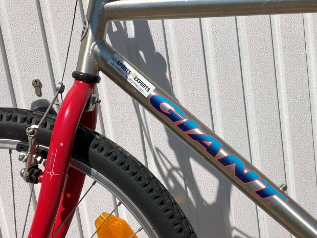 Kitűnő állapotú Giant,aluvázas MTB eladó