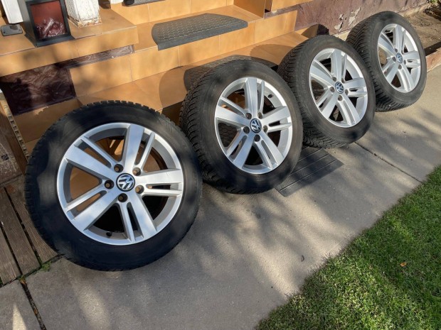 Kitn tli szett 16" mretben 5x112 osztra VW-rl
