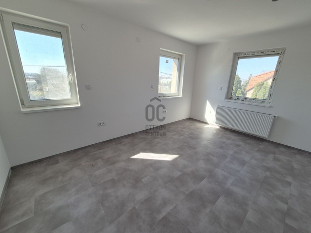 Kiváló Befektetés Debrecen M3-as autópálya mellett!