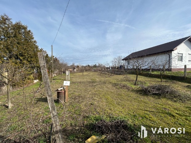 Kiv�l� Elhelyezked�s� Telek Elad� 3% Be�p�thet�s�ggel!!