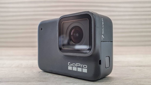 Kivl Gopro HERO 7 akcikamera + tartozkok 4K UHD!