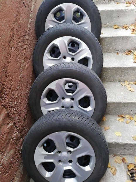 Kiv�l� �llapot� t�li gumi garnit�ra