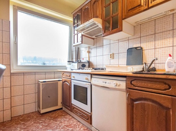 Kiváló elhelyezkedésű 2 szobás lakás a Győri kapuban eladó!