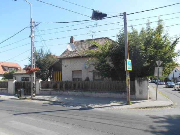 Kiv�l� lehet�s�g Budakal�szon 2 szob�s h�z v�rja �j tulajdonos�t