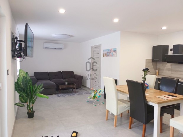 Kiv�teles lehet�s�g Zalaszentgr�ton!