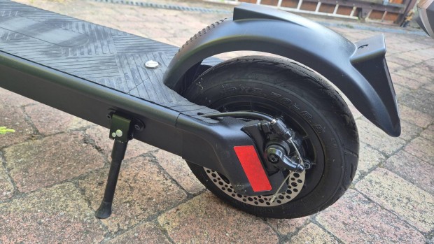 Kixin X9es 500W-os elektromos roller elad