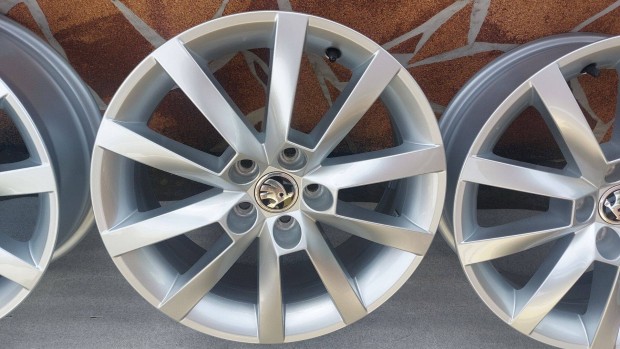 Kkk Gyri Skoda Kamiq-scala 16alufelni 5x100