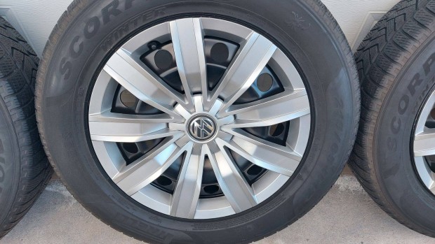 Kkk Gyri, VW Tigun II. 17" lemezfelni 5x112 tli gumikkal