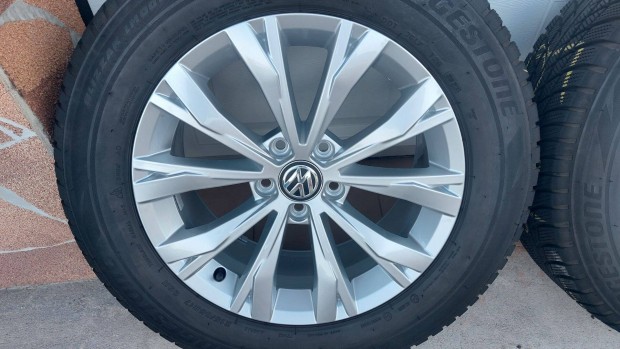 Kkk Gyri, VW Tigun II./Montana/17" alufelni 5x112 tli gumikkal