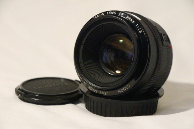 Klasszikus Canon EF 50mm/1.8 objektv 1. kiads, fmbajonettes