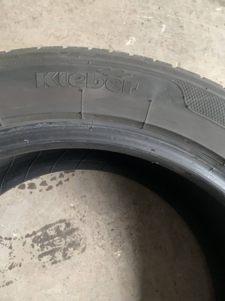 Kleber 215/55 R17 ny�ri gumi garnit�ra