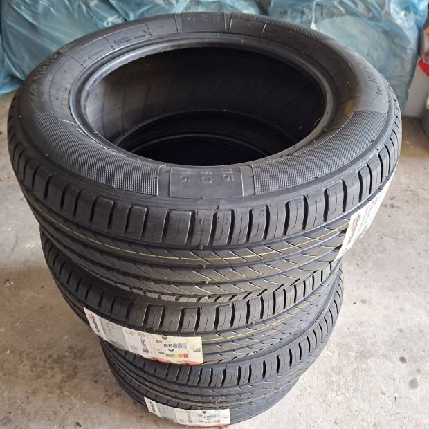 Kl�ber 215/60 R16 �j Ny�rigumi
