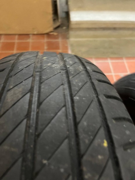Kleber Dynaxer 185/70 R14, 5000.-/4db