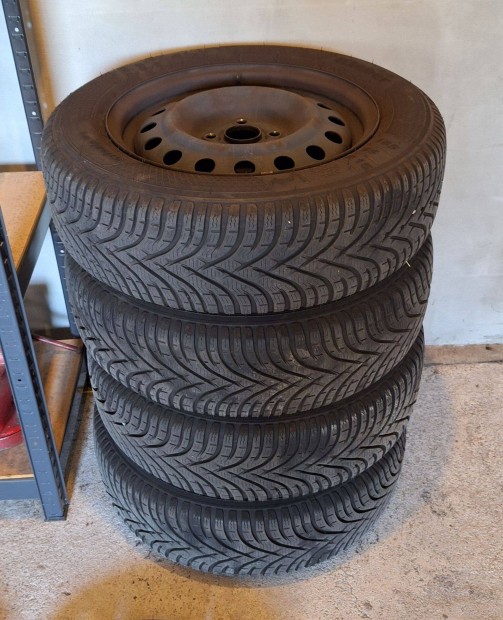 Kleber Krisalp HP3 185/65R15 téligumi felnin, Kia Rio UB