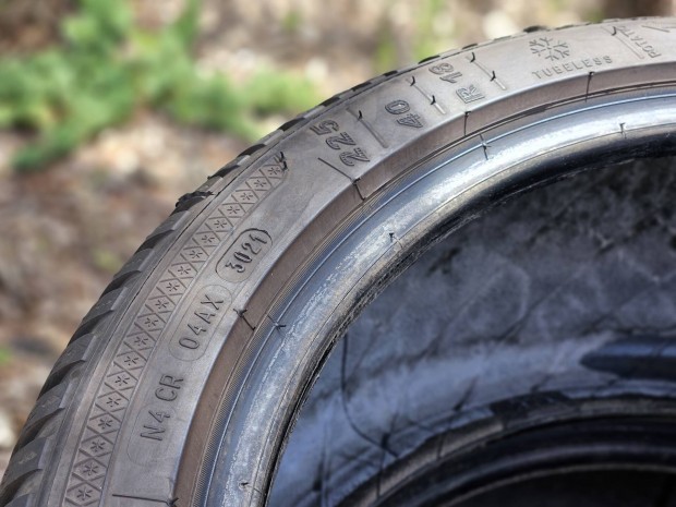 Kleber Krisalp HP3 XL 225/40 R18 92V tligumi szett