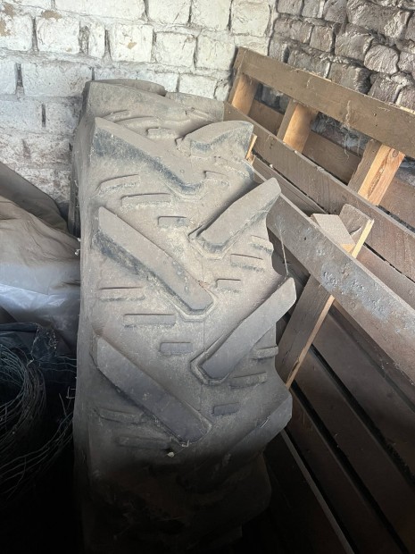 Kleber Super 50 14.9 R28 traktor gumi