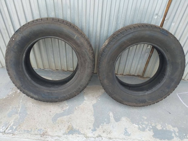 Kleber Transalp 225/65R 16C gumi elad!