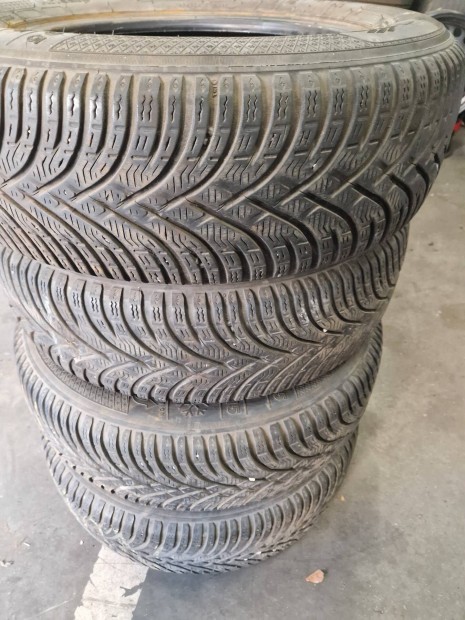 Kleber tli gumi garnitra 195/65 R15