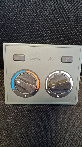 Kl�ma �s f�t�svez�rl� panel Claas