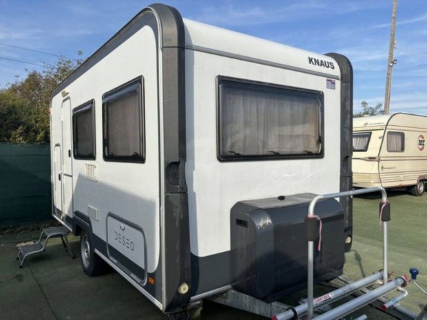 Knaus Deseo Family 400 csaldi lakkocsi, kerkprtart, trs az rb