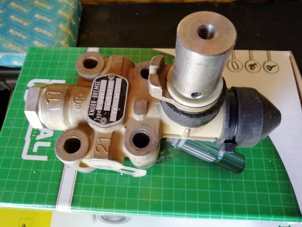 Knorr-Bremze SV 1455 l�gr�g� szelep