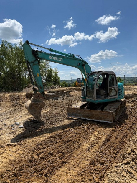 Kobelco SK-135 Lánctalpas kotró -tolólap