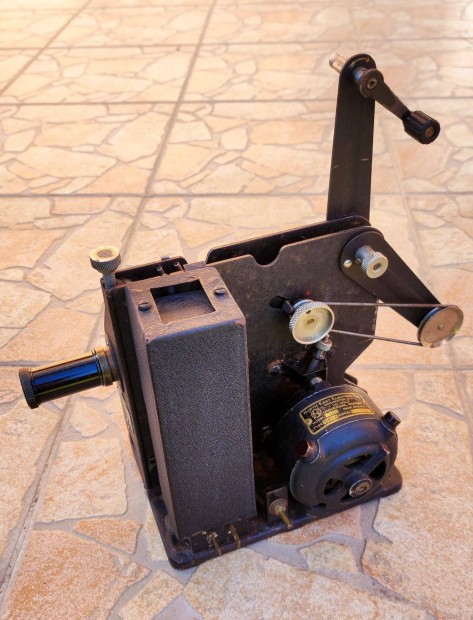 Kodascope Model C 16-mm-es mozgkpvett