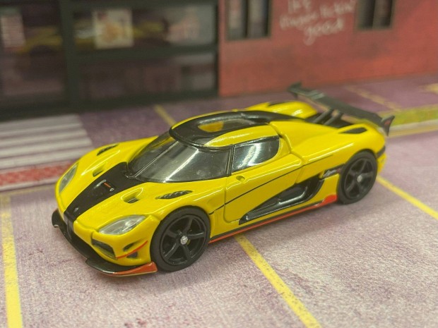 Koenigsegg Agera RS modellaut - Tarmac Works 1:64 mret