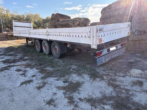 K�gel nyerges p�tkocsi