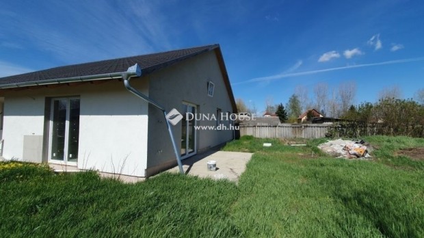 K�kai 131 nm-es h�z elad�