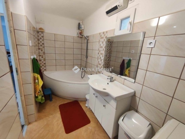 K�kai elad� 74 nm-es h�z