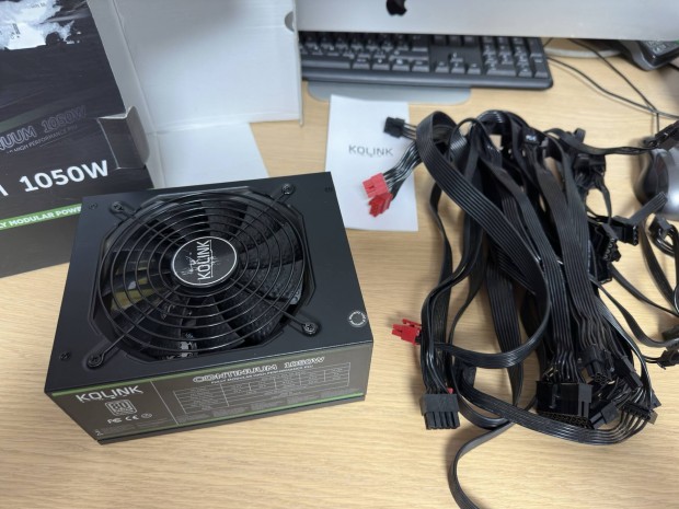 Kolink 1050w moduláris pc táp