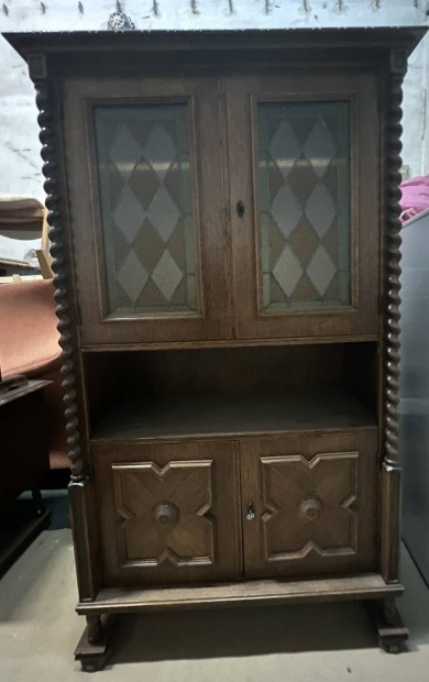 Koloni�l n�gy ajt�s vitrines b�rszekr�ny