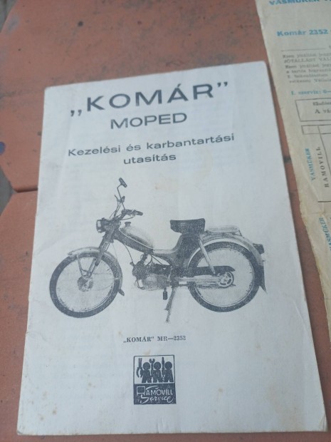 Komár gyári könyv.