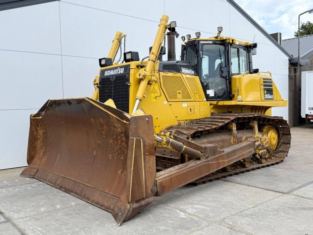 Komatsu D155AX-8/ 9849 üzemóra / Lízing 20%-tól
