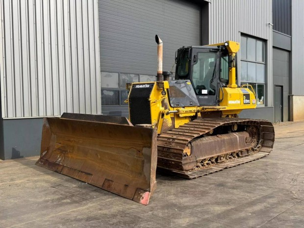Komatsu D61PX-15EO / 7500 üzemóra / Lízing 20%-tól