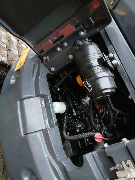 Komatsu PC40 Kotrog�p