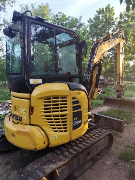 Komatsu PC 35
