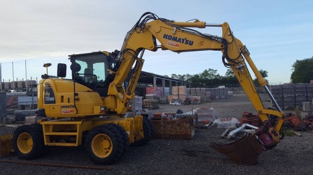 Komatsu PW118 13.5 tonns gumikerekes kotr klmval elad