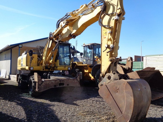 Komatsu PW180-7 forg�kotr� elad�