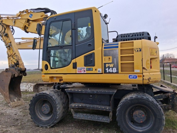 Komatsu Pw148