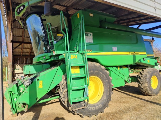 Kombjn John Deere T560